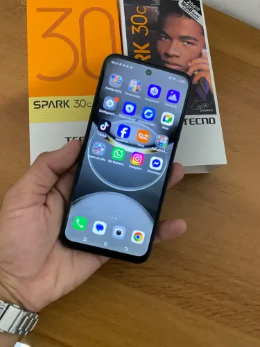 Tecno spark 30c 256gb 16ram