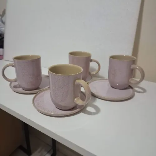 Kit com 4 Canecas e Pires Coup Stoneware Cerâmica Litchi 330Ml Porto Brasil