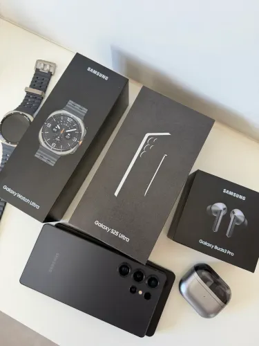 Combo galaxy watch ultra, galaxy S25 Ultra + galaxy buds