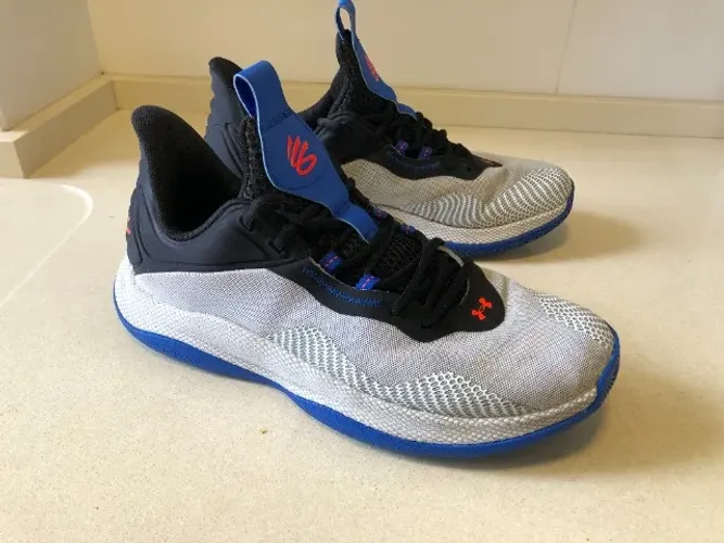 Tênis Under Armour Curry Hovr Splash 2 - Tam 44/45 (12.5 Us)