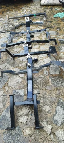Engate pra todos os modelos de carro vc encontra aqui .