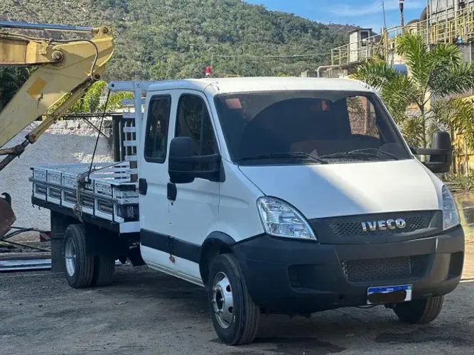 Iveco Daily Chassi 70c16 Massimo 3.0 16V Turbo Diesel Mec. 2012