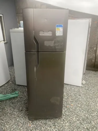 GELADEIRA ELECTROLUX INOX FROST FREE