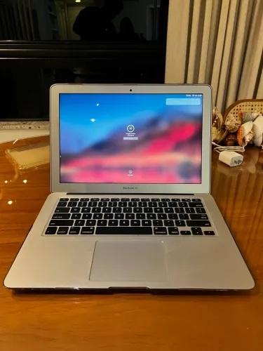 MacBook Air - i5, 8Gb RAM, SSD 128gb