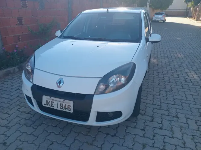 Renault Sandero Expression Hi-flex 1.6 8V 5P 2013