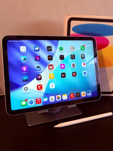 iPad 10ª geração Wi-Fi 64GB Prata Impecável + Caneta e Suporte