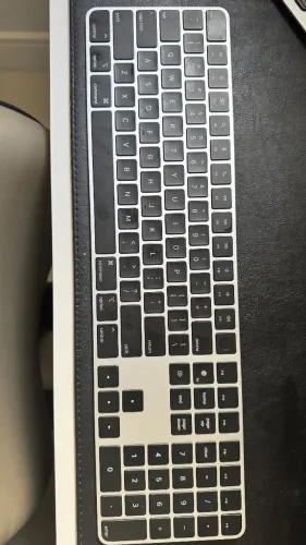 Teclado MagicKeyboard com TouchID