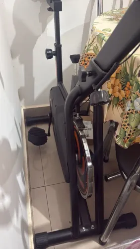 Vendo Bicicleta ergométrica semi nova