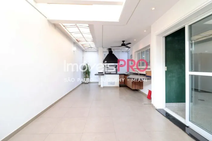 Linda Casa Condomínio 390 metros com 5 suítes