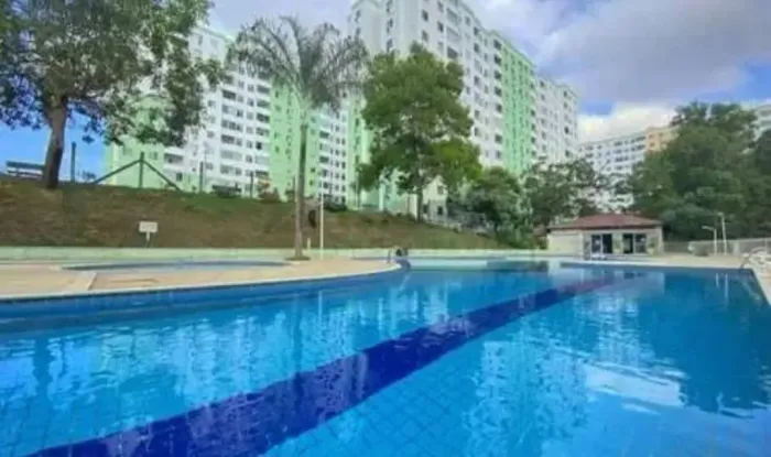 APARTAMENTO muito arejado em um Condomínio Clube