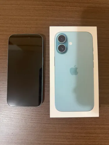 Vende-se iPhone 16 128Gb Verde Acizentado - Ótimo estado