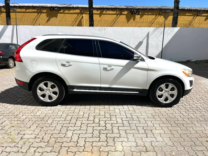 Volvo XC 60 2.0 T5 5P 2013