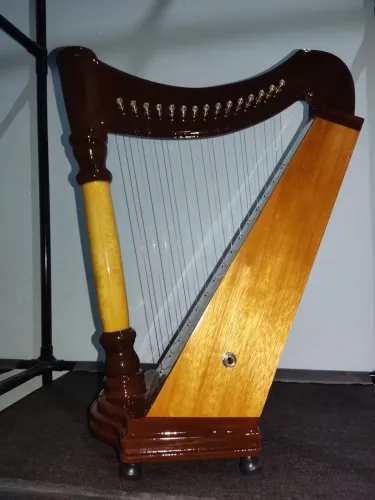 Harpa Celta (feita por luthier)