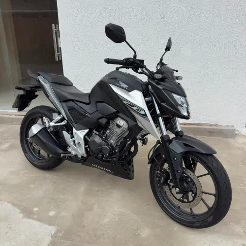 Cb 300 f