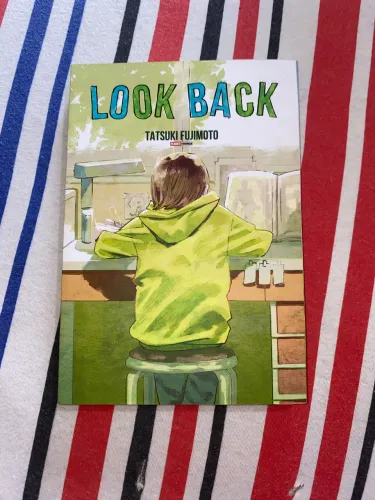 Livro Look Back