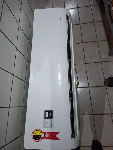 AR CONDICIONADO 18 MIL BTUS INVERTER MIDEA GREE