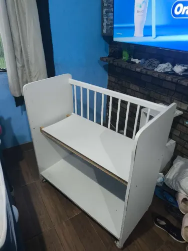 Berço mini usado com colchão