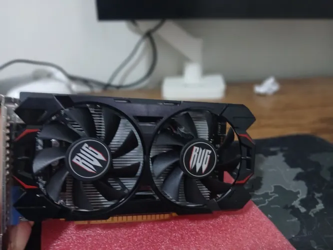 Placa de video revenger GTX 750 4GB 