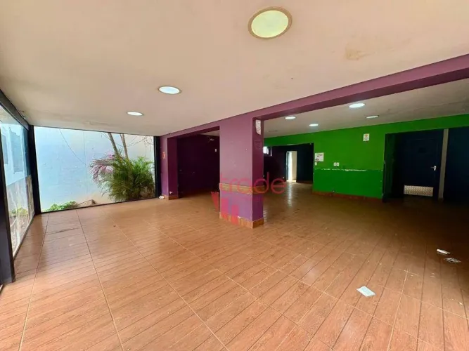 Ponto Comercial para Alugar de 05 Salas no Bairro Jardim América em Ribeirão Preto com Vag