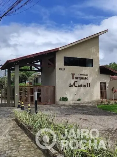 CONDOMÍNIO RESID. TORQUATO DE CASTRO II - CASA