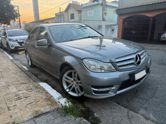 Mercedes-Benz C-180 CGI Sport 1.6 TB 16V 156cv Aut. 2013