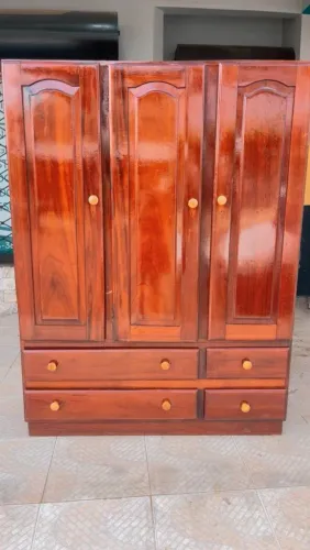 Guarda roupa de solteiro