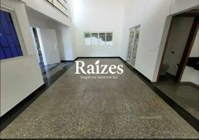Casa para Locação estilo sobrado no bairro Morada da Colina com 170m², Suíte e Área Gourme