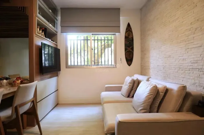 Apartamento à venda no bairro Floresta