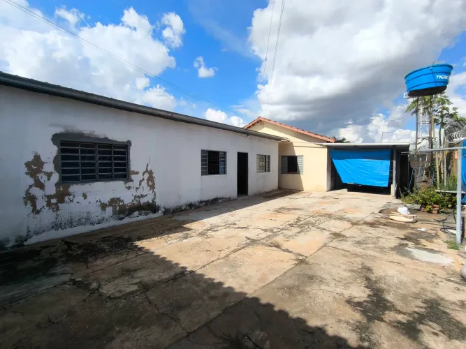 Casa 2/4 Com Sala Comercial Ou Casa De Apoio No Rio Formoso
