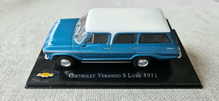 Chevrolet Veraneio S Luxe - Miniatura Chevrolet Collection Salvat