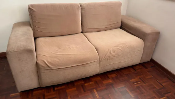 Sofá 3 lugares 