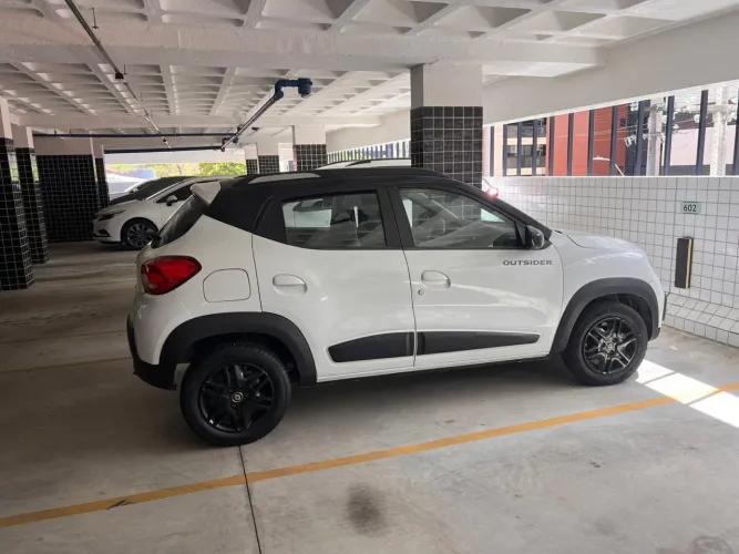 Renault Kwid Outsider 1.0 Flex 12V 5P Mec. 2020