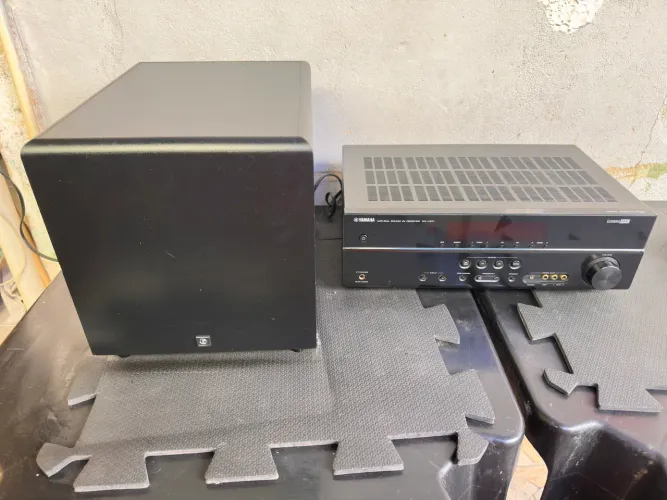 Receiver Yamaha e subwoofer Boston 8?