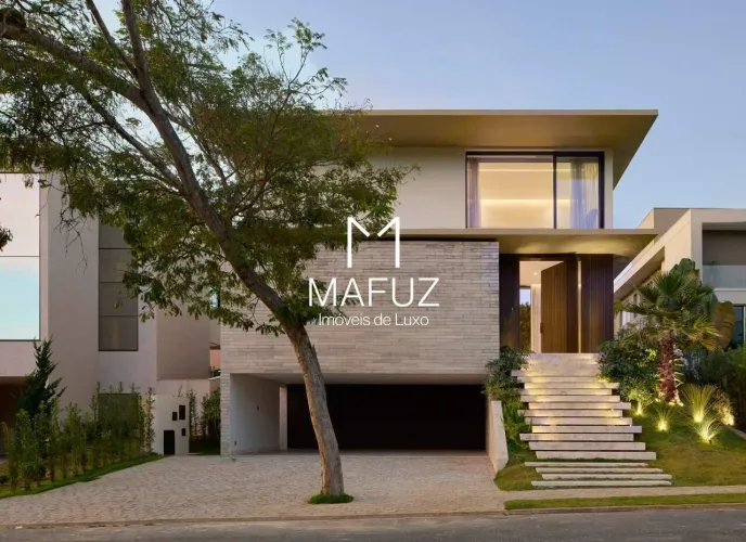 CASA À VENDA PORTEIRA FECHADA COM 4 SUÍTES, PISCINA AQUECIDA, JACUZZI E VISTA PARA AS MONT