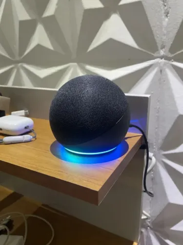 Smart Speaker Amazon Echo Dot 5 - Controle por Voz Nova