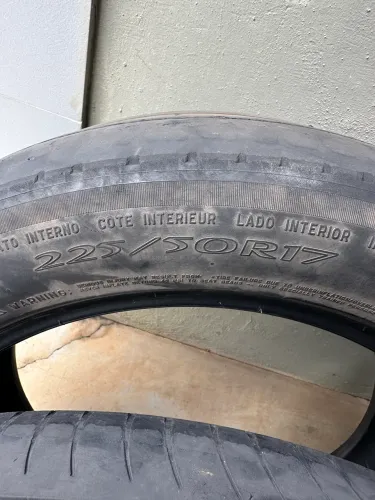 Vendo 4 pneus michelin 225 50 r17