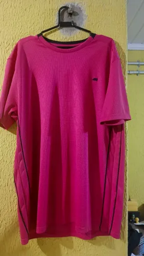 Camiseta IIA rosa - tamanho G