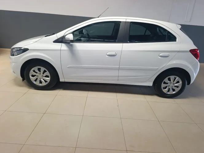 Chevrolet Onix Hatch LT 1.0 8V Flexpower 5P Mec. 2019