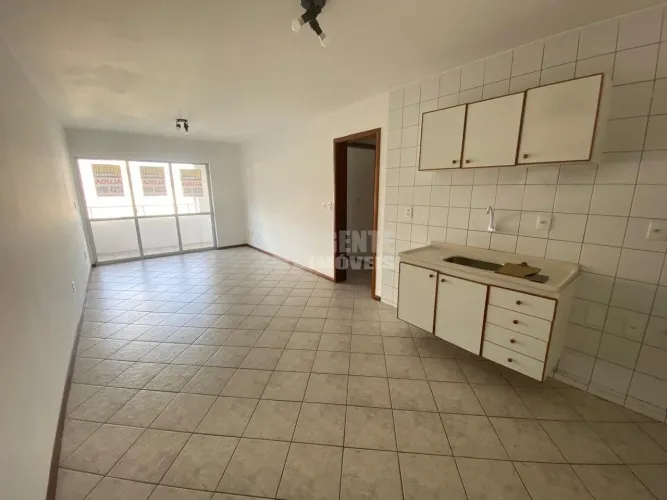 Excelente apartamento de 2 dormitórios para locação no bairro Carvoeira, perto da UFSC!