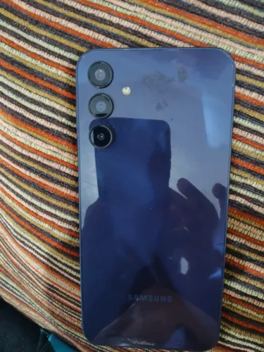 VENDO SMARTPHONE A15 256g p/peças 