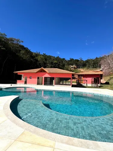 Teresópolis, terreno plano , qualidade de vida , com linda vista !