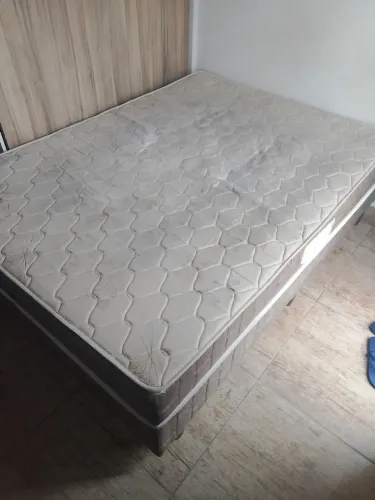 Cama box de casal com colchão conjugado