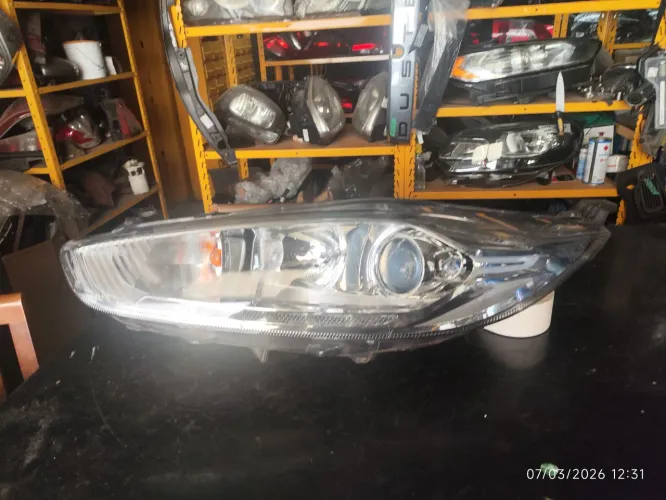 Farol esquerdo LED Ford New Fiesta 2016 2017 2018 2019