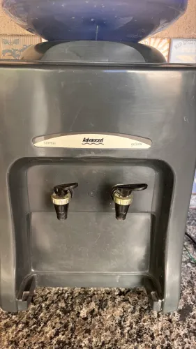Bebedouro com compressor