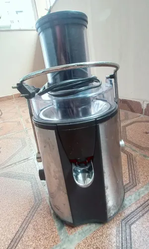 Centrífuga de Frutas Best Chef Juicy Class 700W 127V