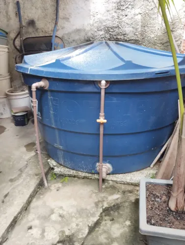 Vendo caixa d'água de 1000 l