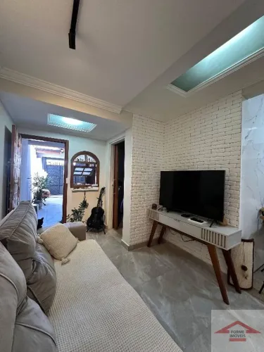 Casa térrea com 1 dormitório (1 suíte) à venda, 55 m² por R$ 480.000 - Vila Progresso - Ju