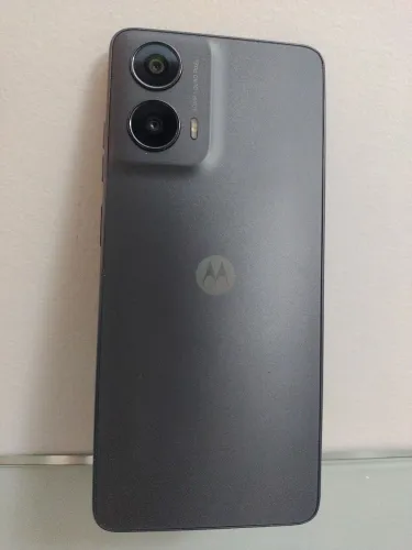 Celular moto g24 quase sem uso, excelente estado,256GB de memória.