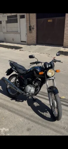 Vendo Honda FAN 150, ano 2012.