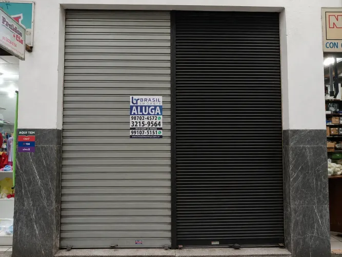 Locação - Loja no Centro entre Rua Halfeld e Rua Marechal com sobreloja